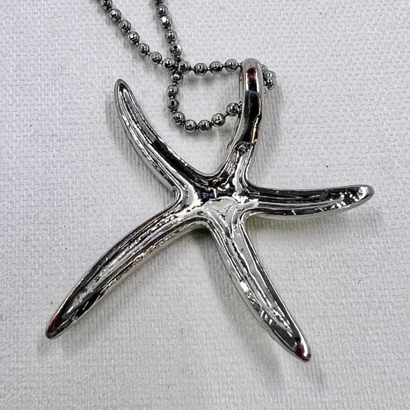 Green Jeweled Starfish Pendant Silver Tone 16” Ball Chain Necklace - Picture 6 of 7